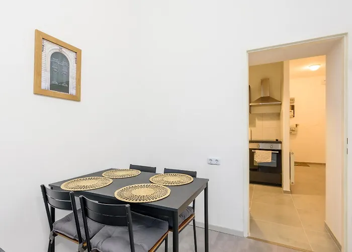 Lights - Meidling Apartamento